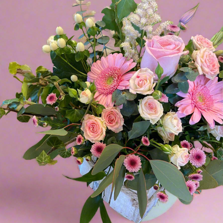 Cœur Bois – Blush Heart Arrangement